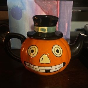 Potter’s Studio Pumpkin Tea Pot
